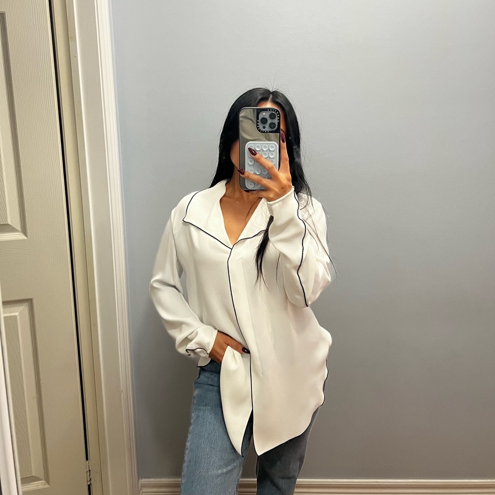 Aritzia White Dress Shirt